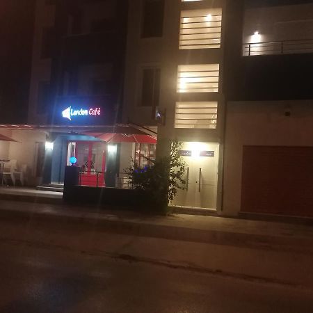London House Aparthotel Μπιζέρτα Εξωτερικό φωτογραφία