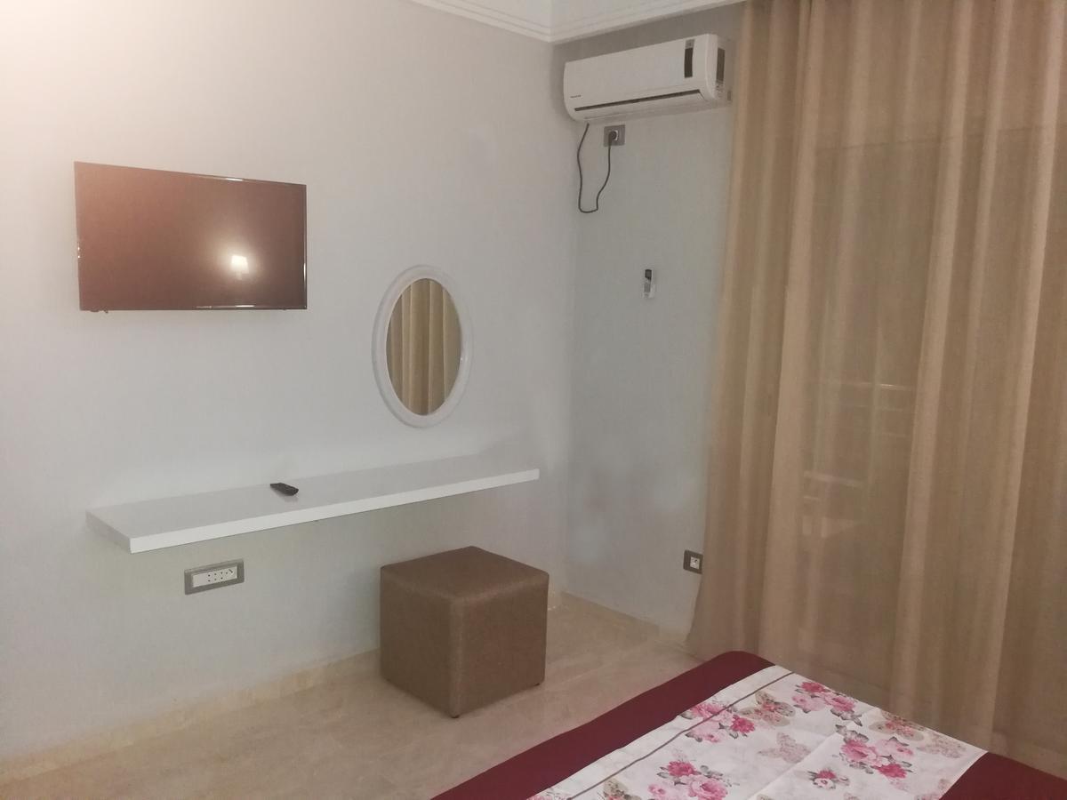 London House Aparthotel Μπιζέρτα Εξωτερικό φωτογραφία